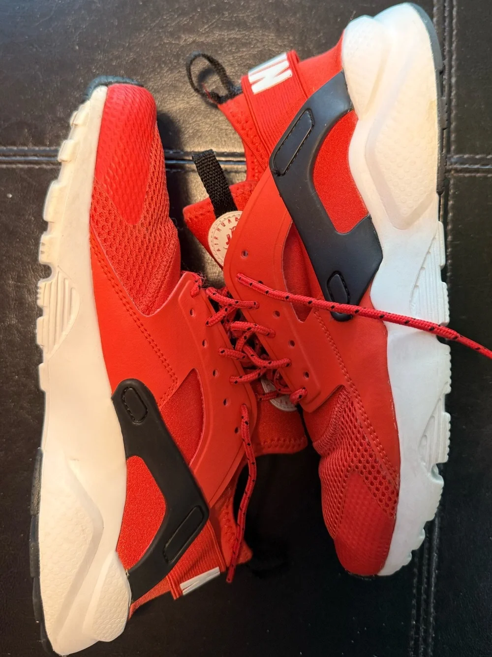 Nike Air Huarache Habanero Red Kid’s Size 6.5Y